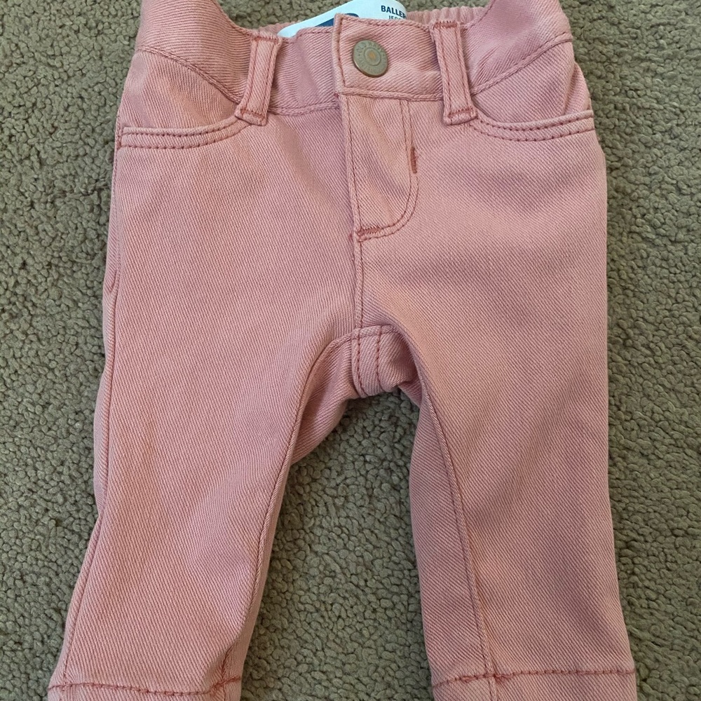 ADORABLE Infant Old Navy Ballerina Jeggings.